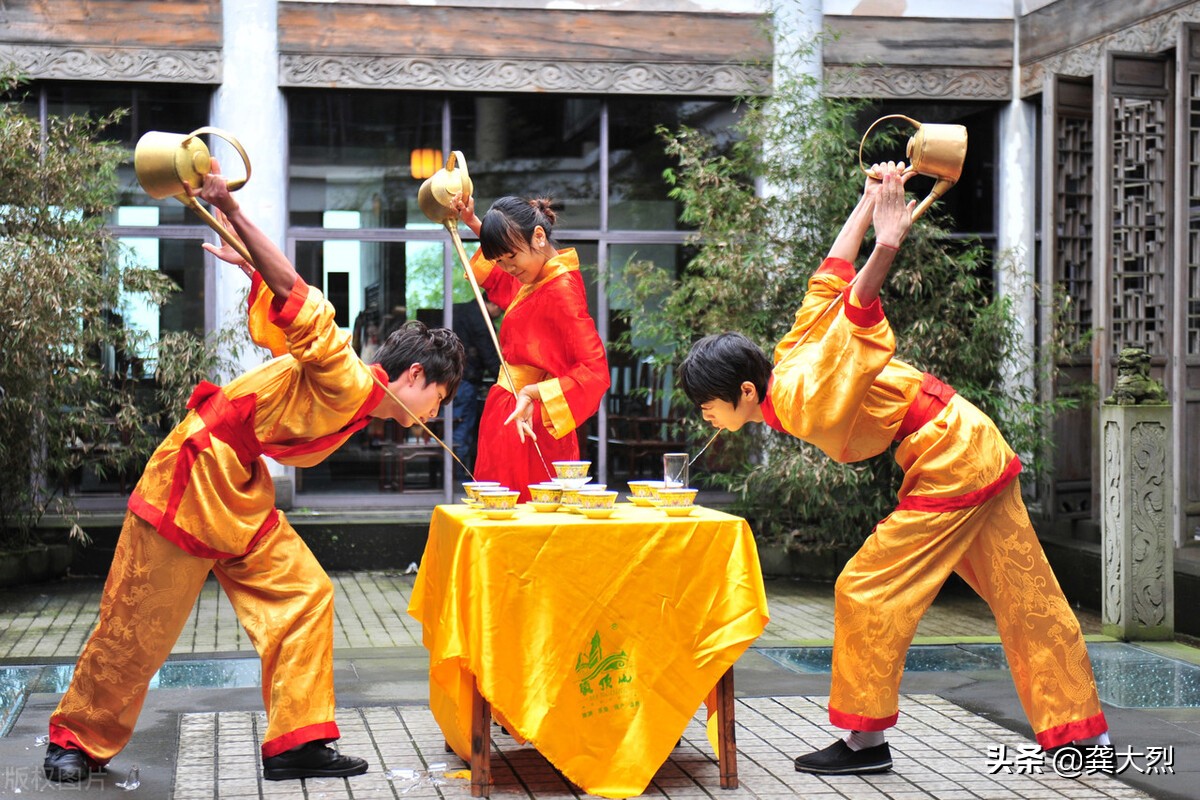 蒙顶山上茶的诗词,蒙顶山上茶什么意思