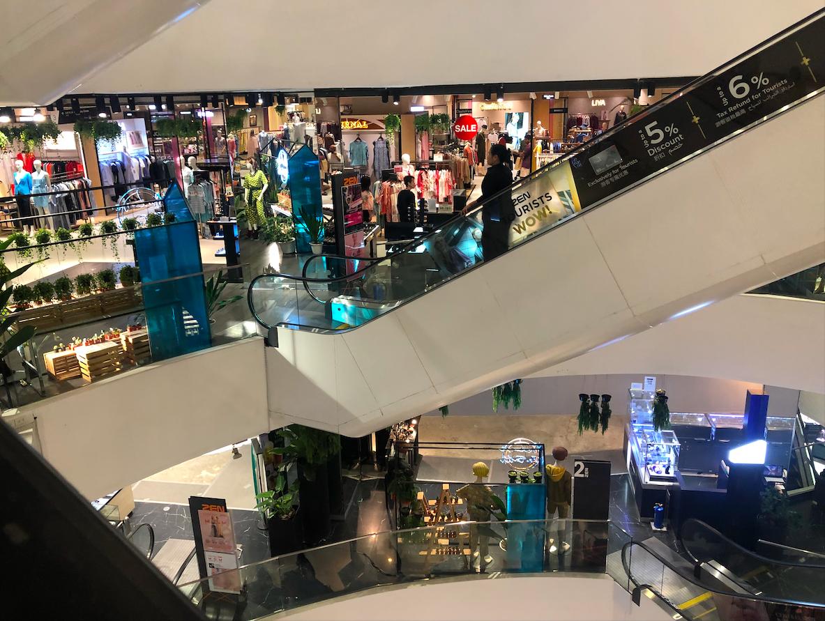 泰国centralworld商场购物,泰国曼谷大皇宫附近商场