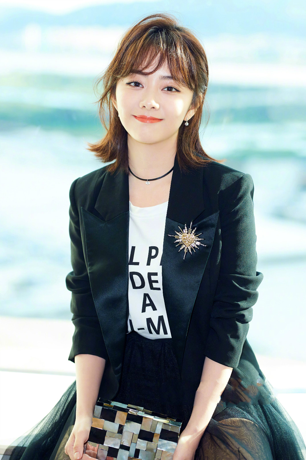 既是狐狸眼又是丹凤眼是什么眼,丹凤眼和狐狸眼和桃花眼什么样子