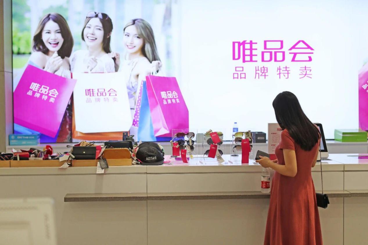 股价大跌千亿市值缩水约三分之二,股价大跌30%