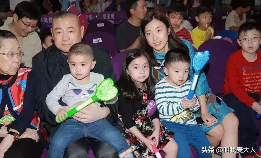 百亿富豪甘比,甘比李嘉欣哪个有钱