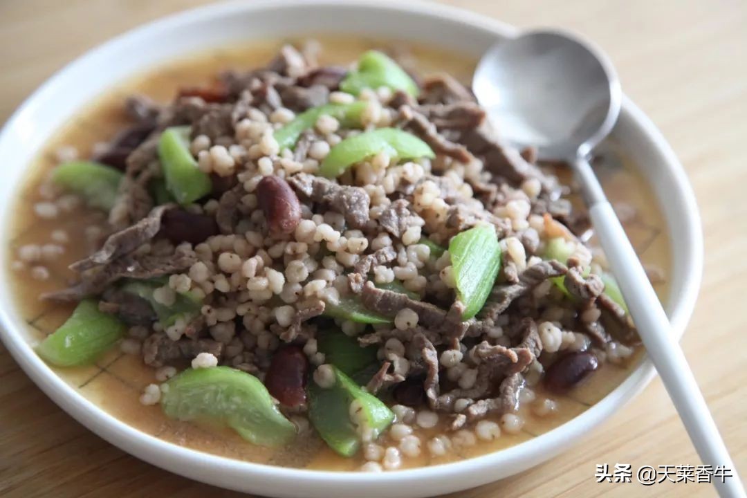 健身美食安排,丝瓜牛肉汤减脂餐