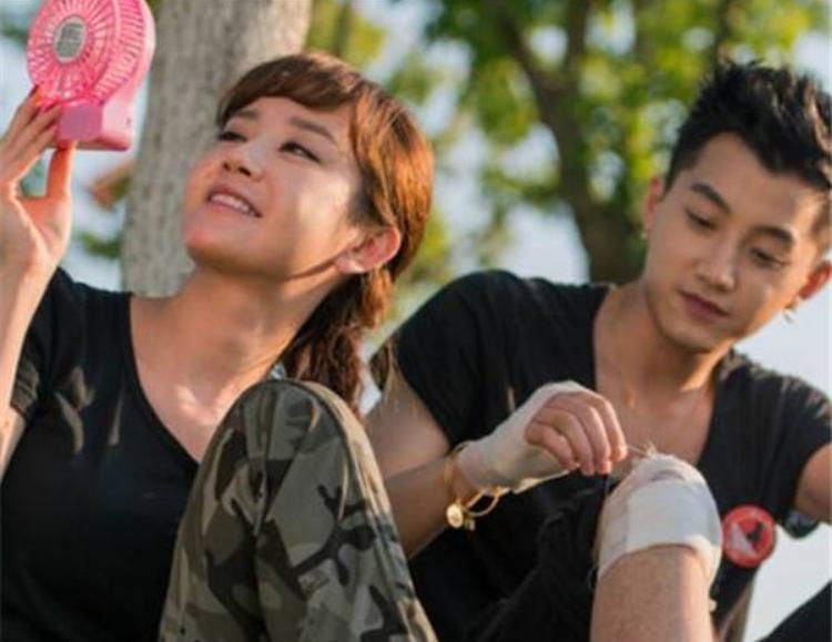 张萌视频向张檬道歉，竟牵出一段往事，“女人何苦为难女人”