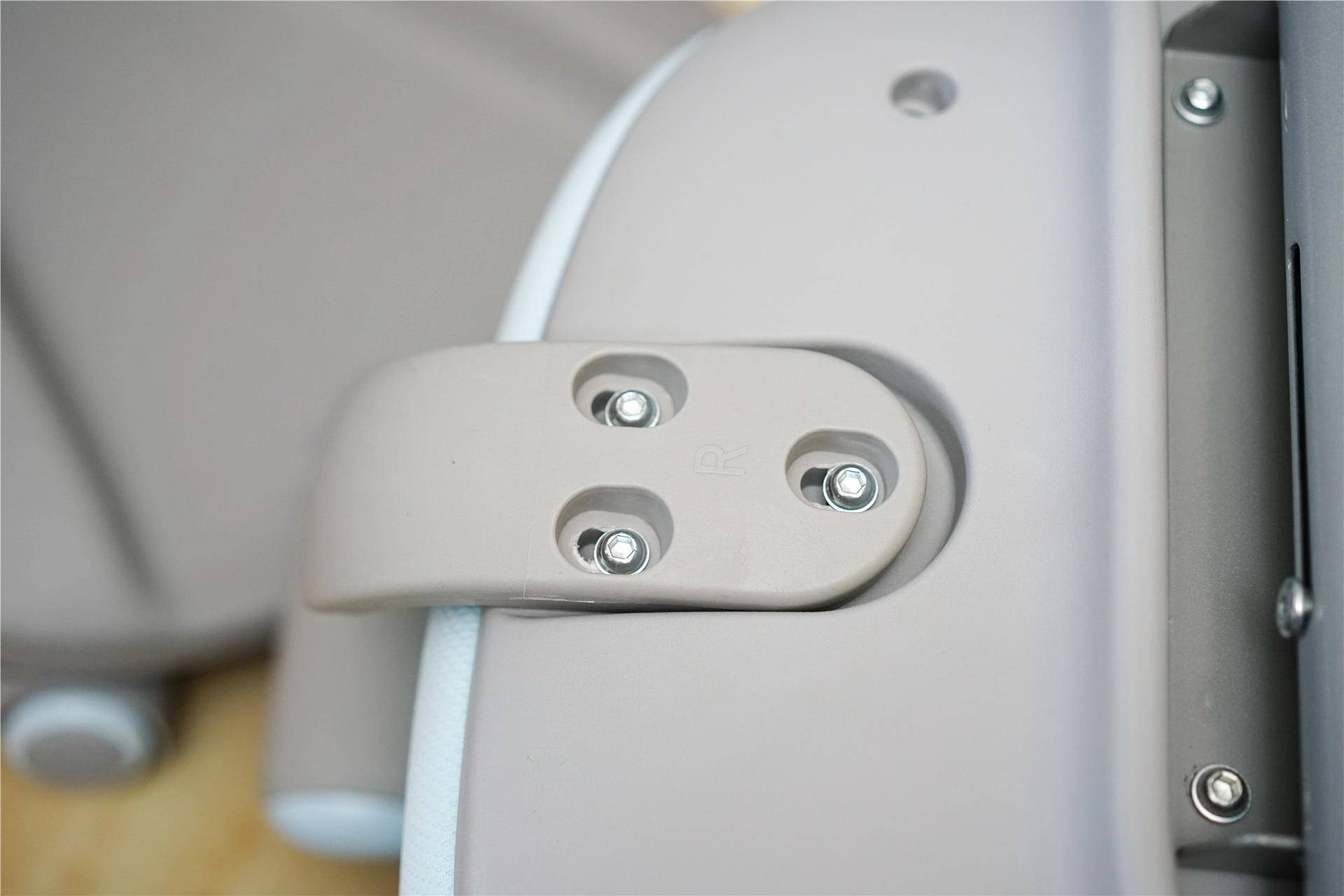 如何选购儿童书桌家用学习桌,儿童学习书桌如何选择