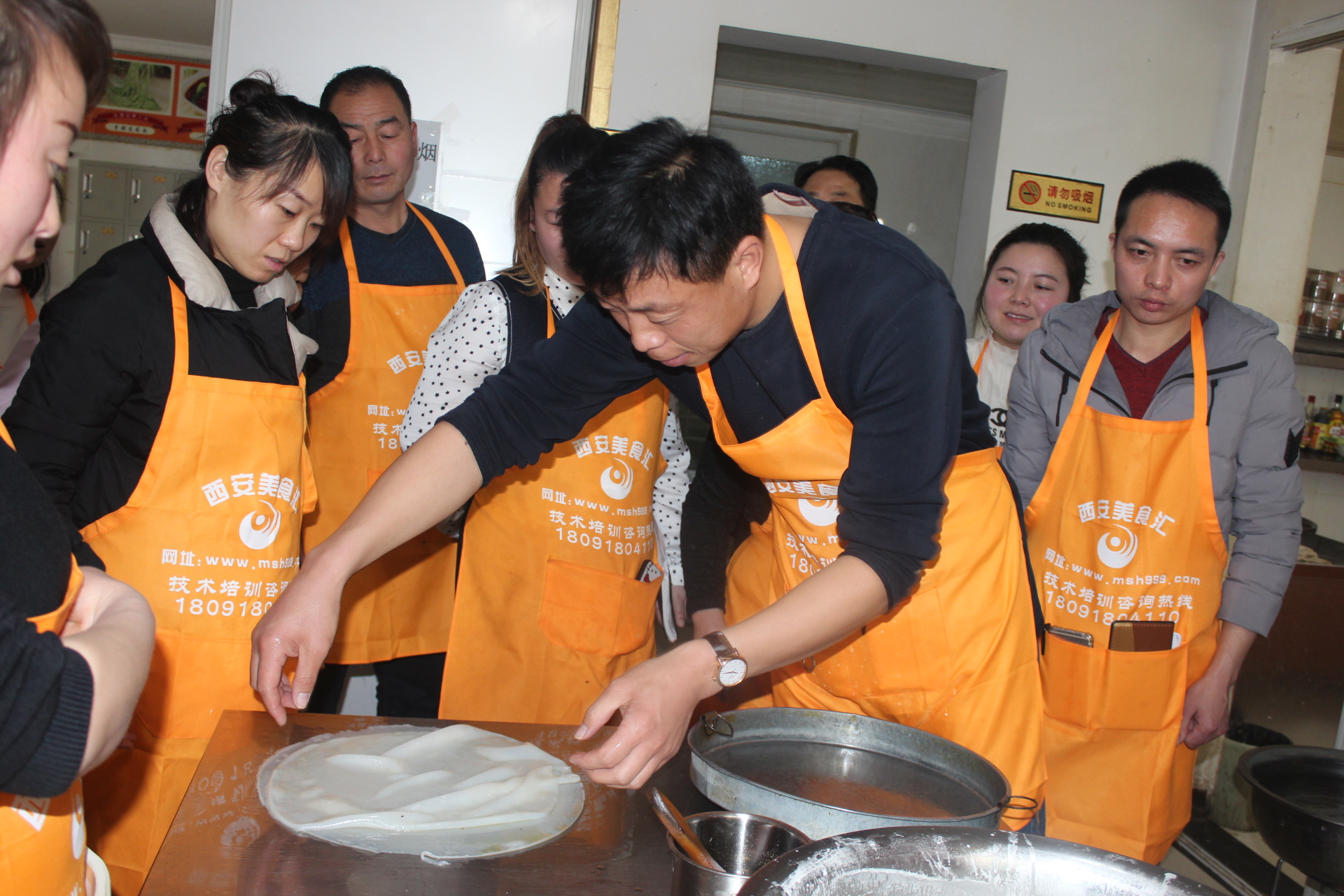 西安小吃美食培训学校,西安小吃培训技术大全