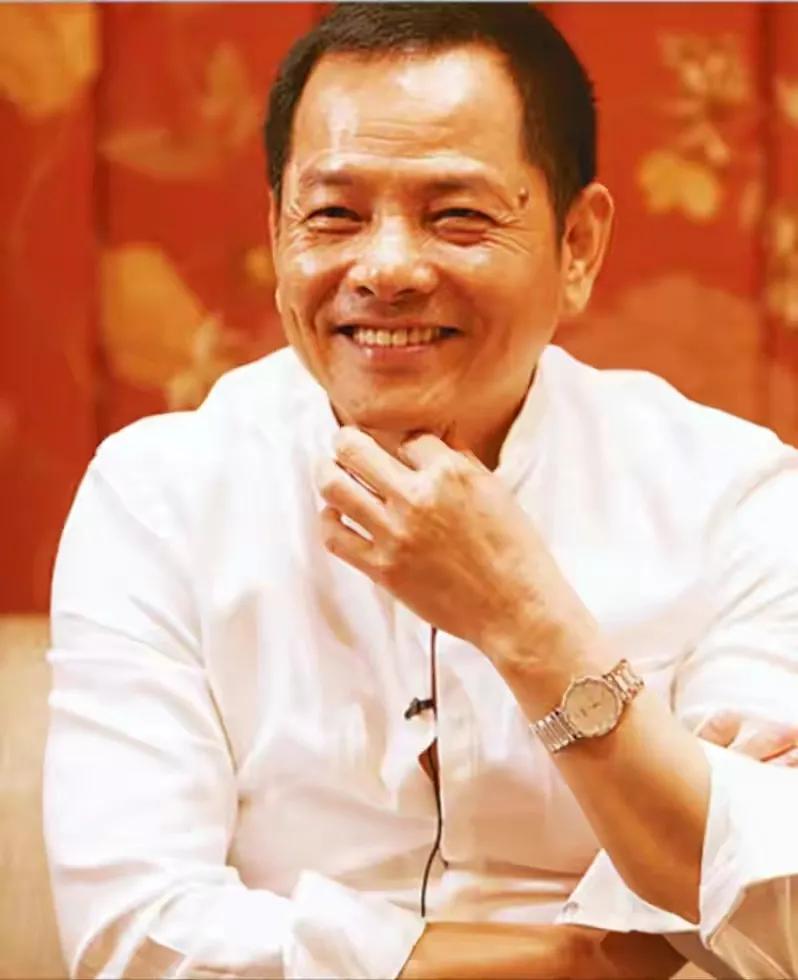 澳门教父崩牙驹视频,澳门何鸿燊和崩牙驹