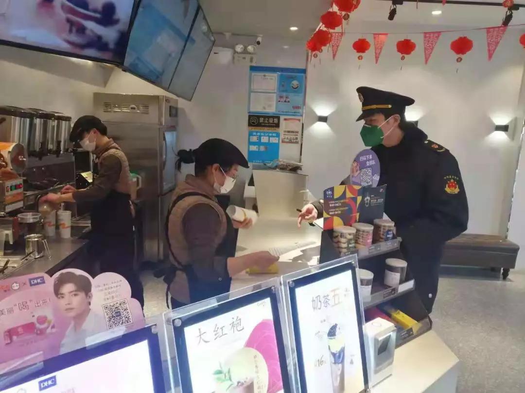 守望相助同心战疫,守望相助一起战疫