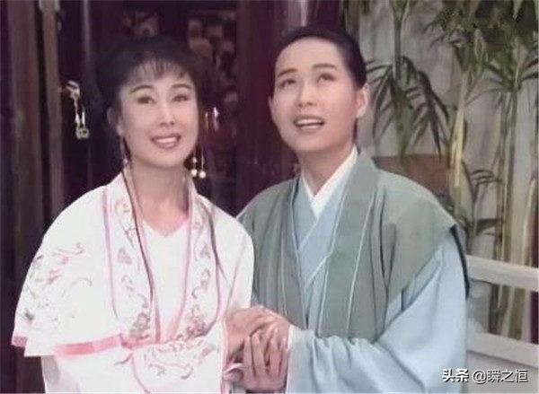 新白娘子传奇宝山和碧莲吹笛子,新白娘子传奇碧莲救了一个姑娘