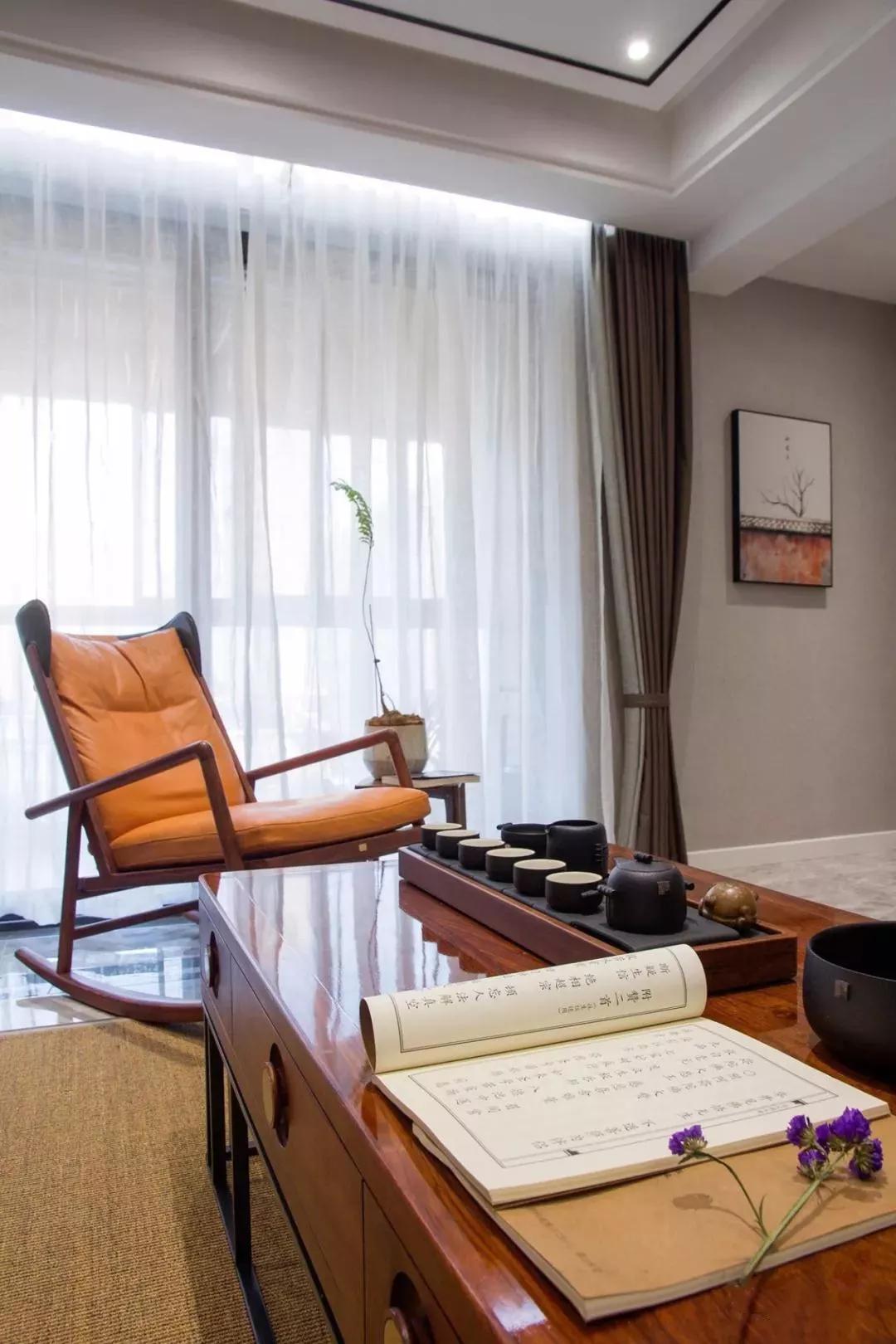 浅色中式电视柜一体背景墙,简单便宜的中式风格的电视墙