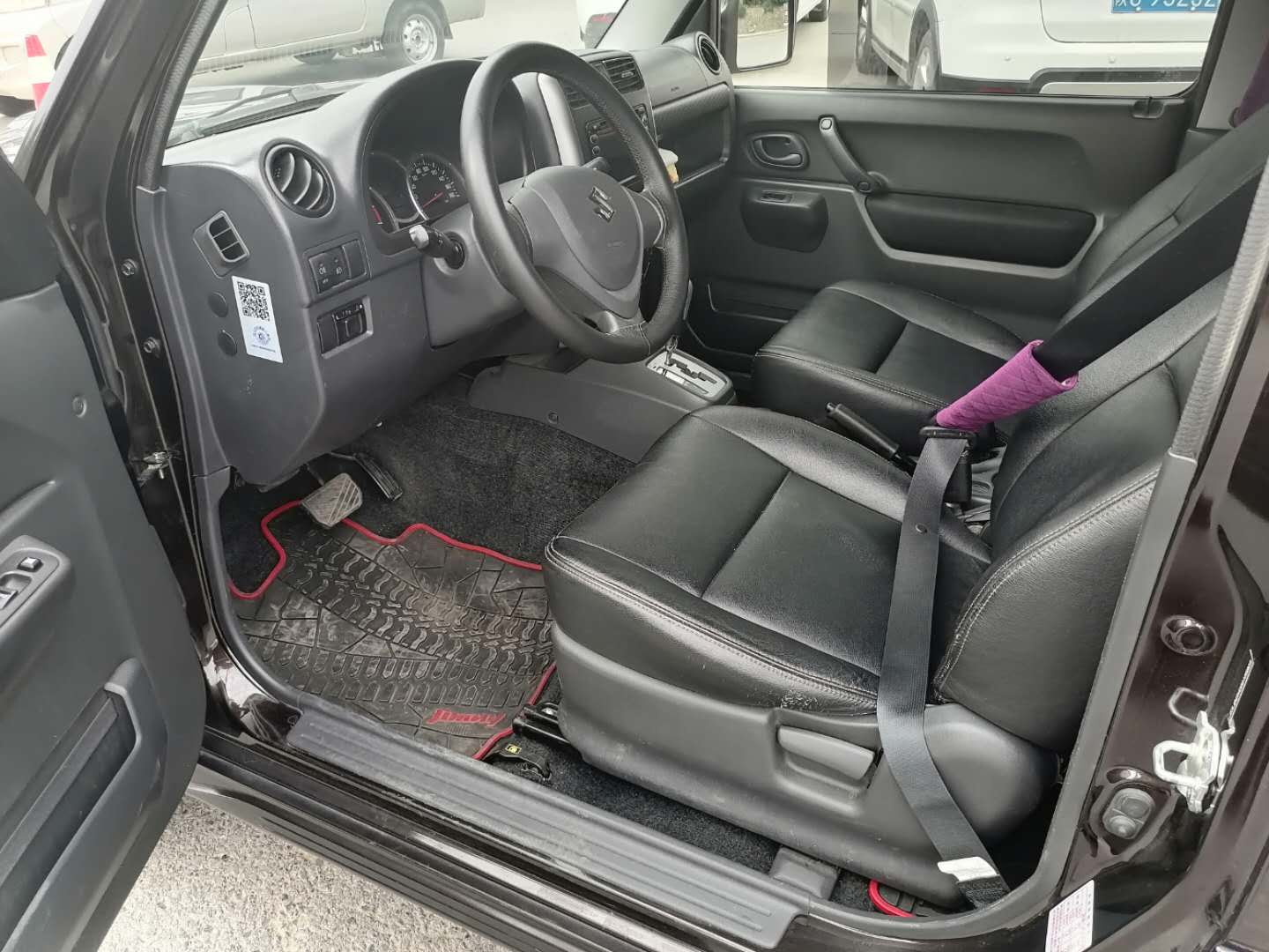 略显可爱的越野车铃木吉姆尼,二手吉姆尼越野能力有多强