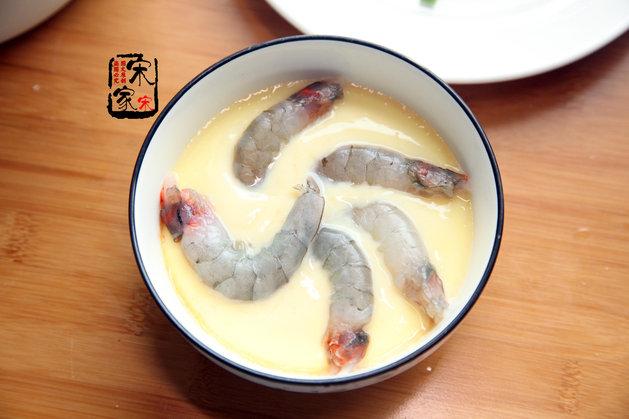 好吃嫩滑的水蛋,蒸水蛋怎么才能又滑又嫩没有蜂窝