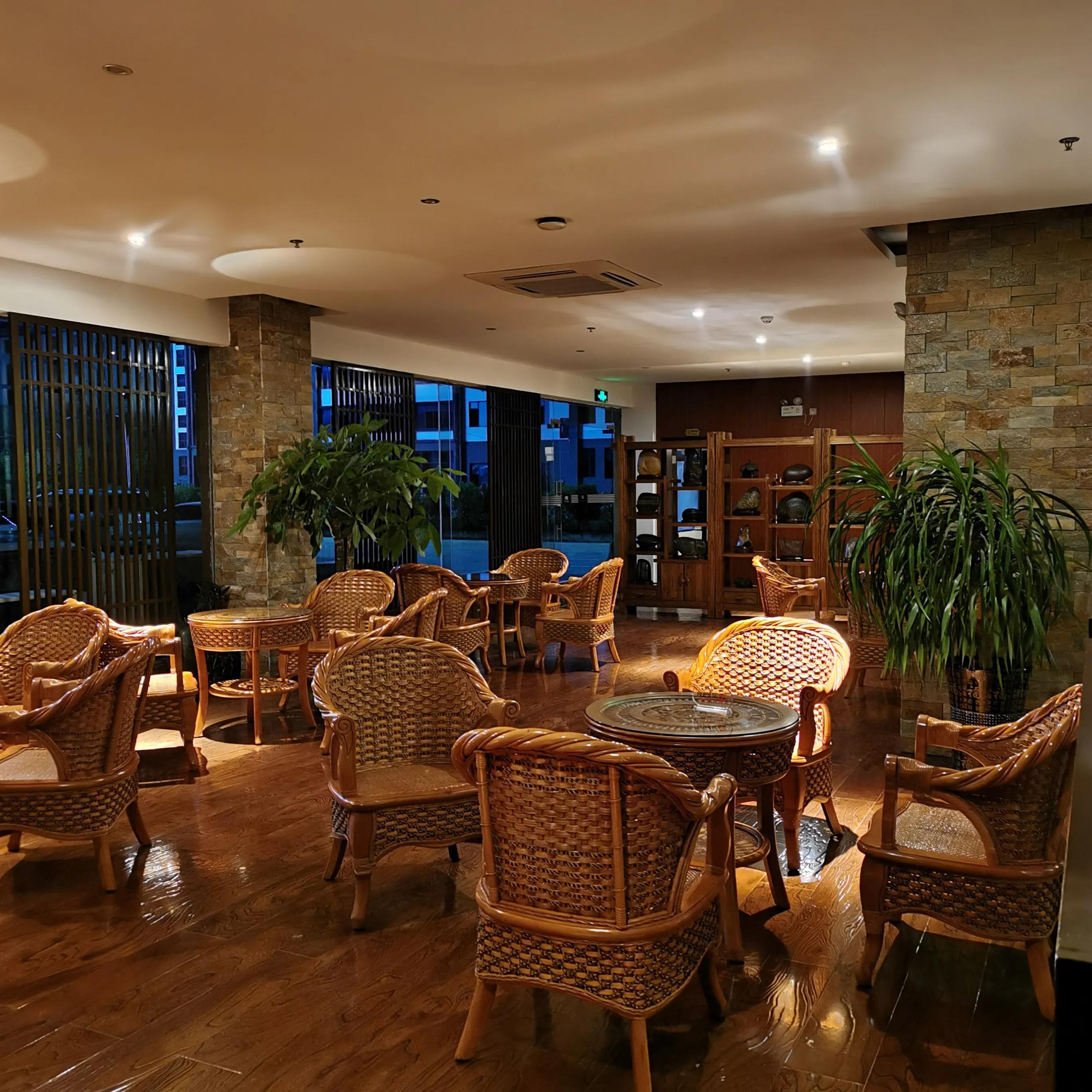 向南方和向北方,登上山顶看美景贵州黄果树瀑布