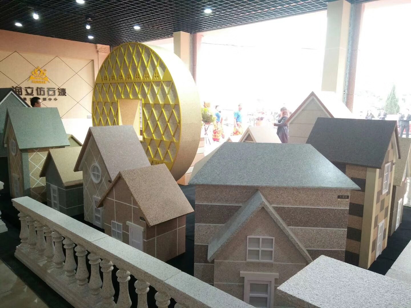 润立仿石漆是几线产品,沙盘式仿石漆图片