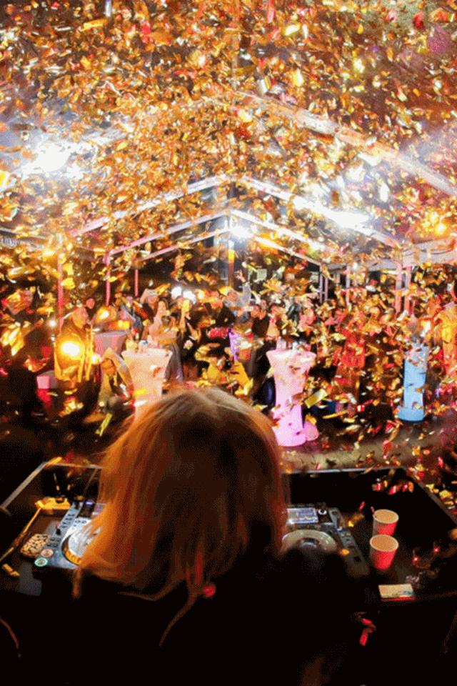 魔都消梅处方单！Vans、Discovery、狮子王…玩转一整个7月