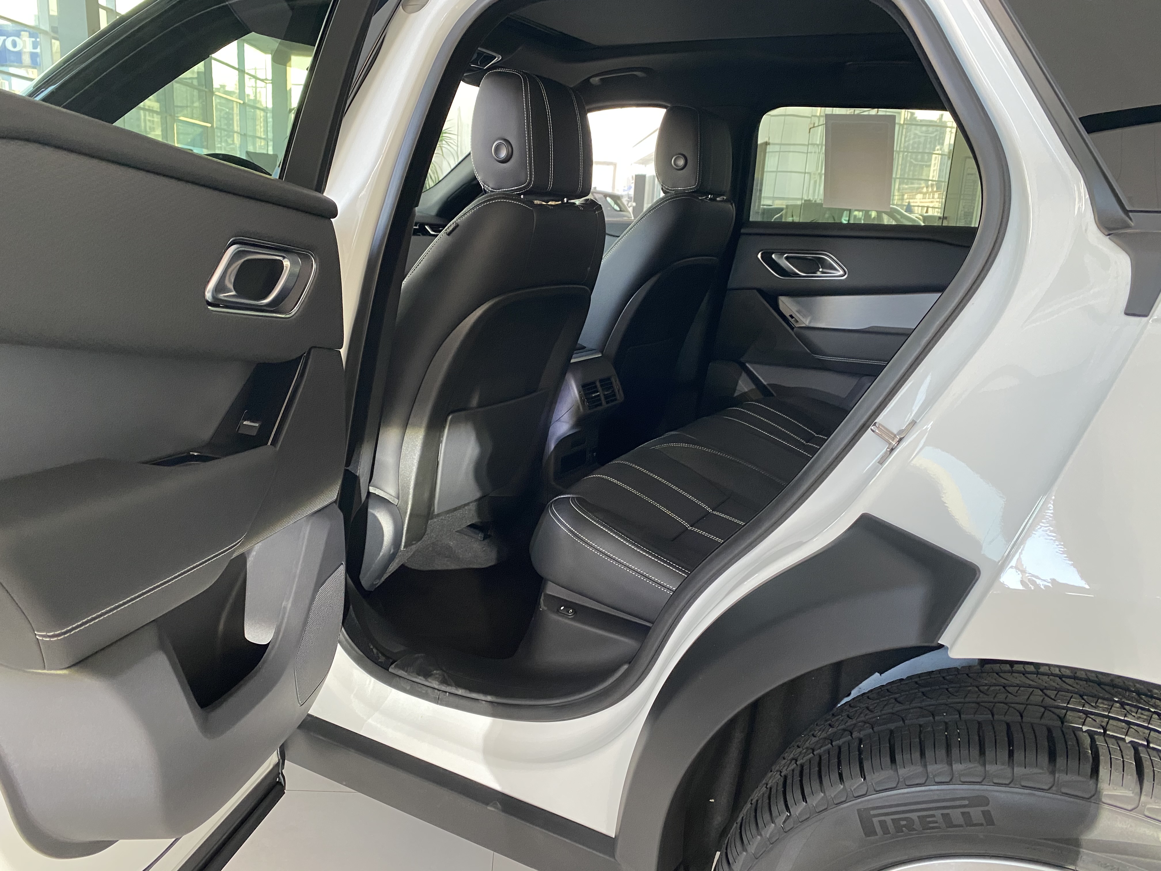 路虎揽胜星脉炫酷视频,路虎揽胜最美视频