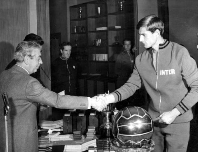 伟大的意大利左后卫是哪场比赛,意大利伟大的左后卫阵容讲解