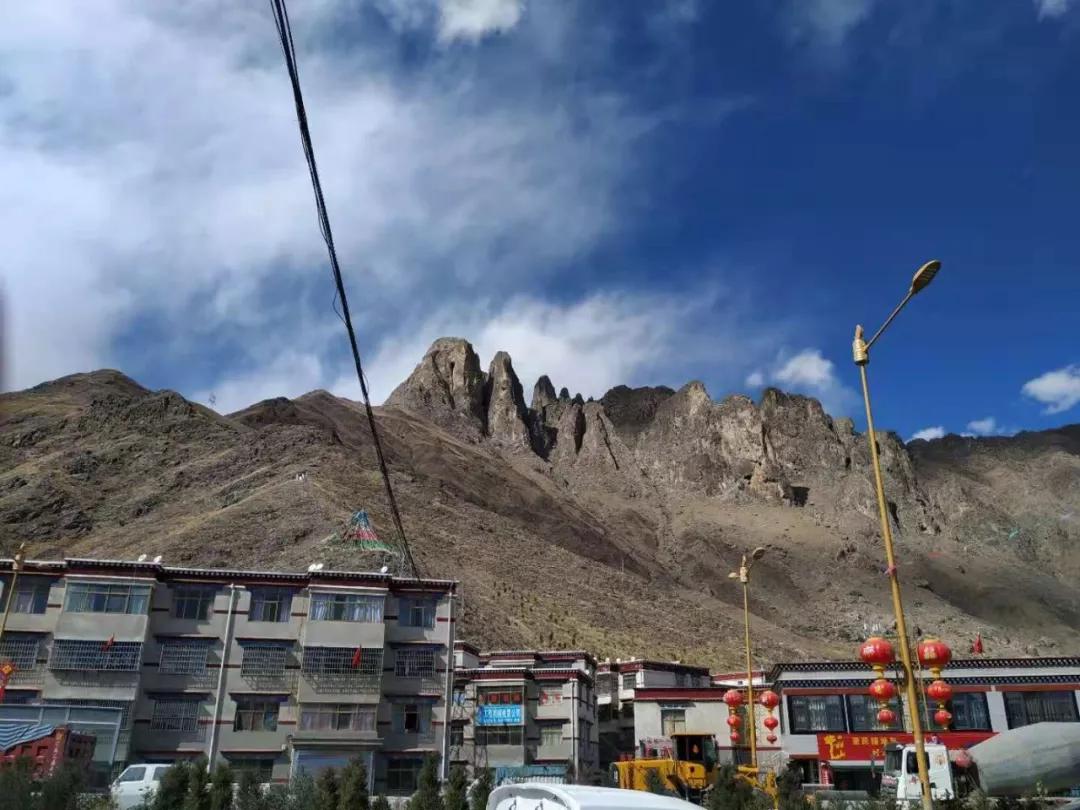 东奔西跑一年多了,东奔西跑这么多年