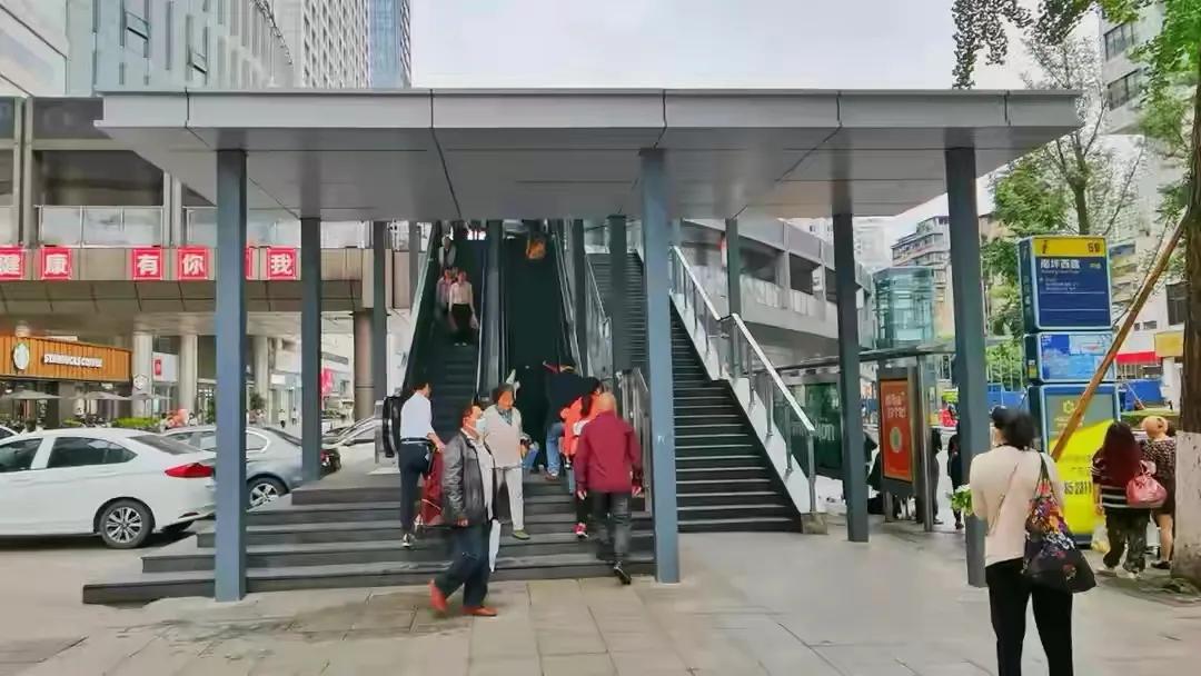 人行天桥现电梯,人行天桥观光电梯