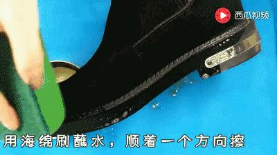 鞋子脏了用什么刷得最干净,鞋子怎么刷才干净方便