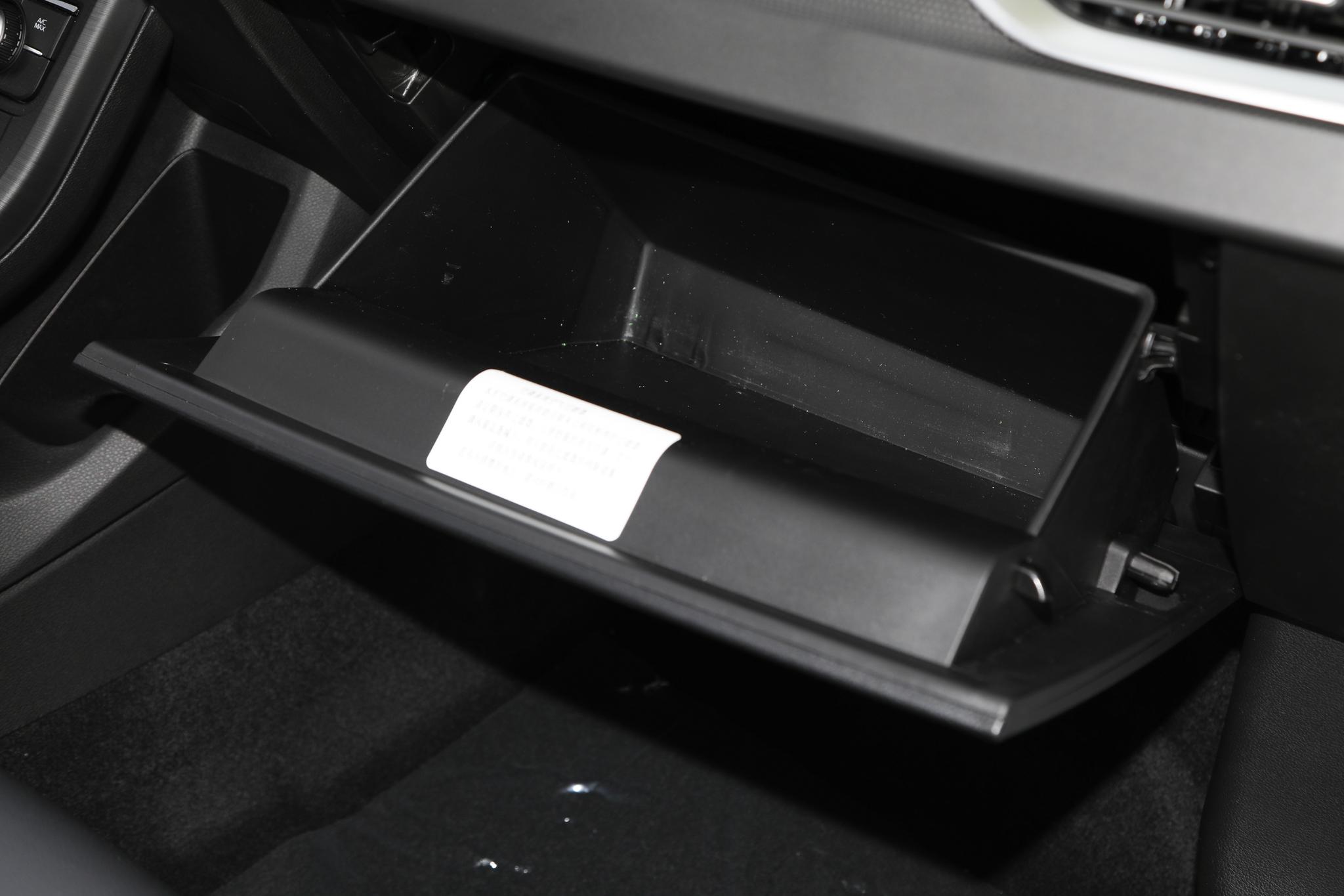 吉利远景1.5l自动挡发动机,吉利远景1.3t发动机