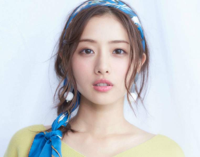 石原里美为什么被称为逆袭榜样,为什么石原里美在国内人气很高