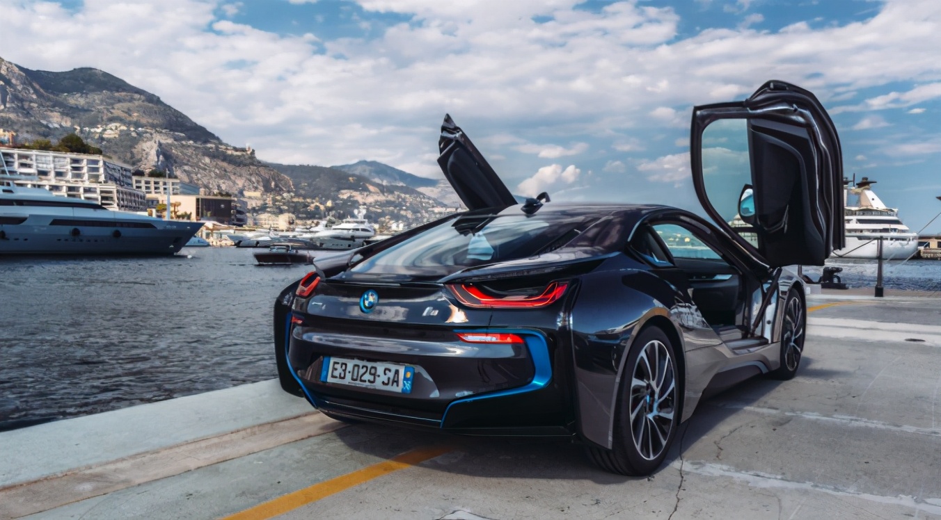 发动机突然爆缸的原因,发动机在什么情况下会爆缸