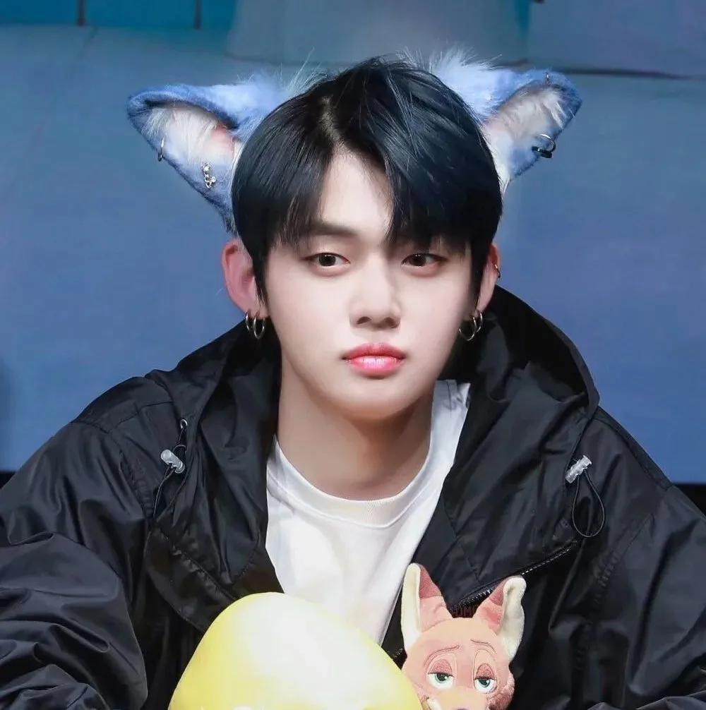 找好看高清的爱豆头像,那些爱豆头像都是在哪来的