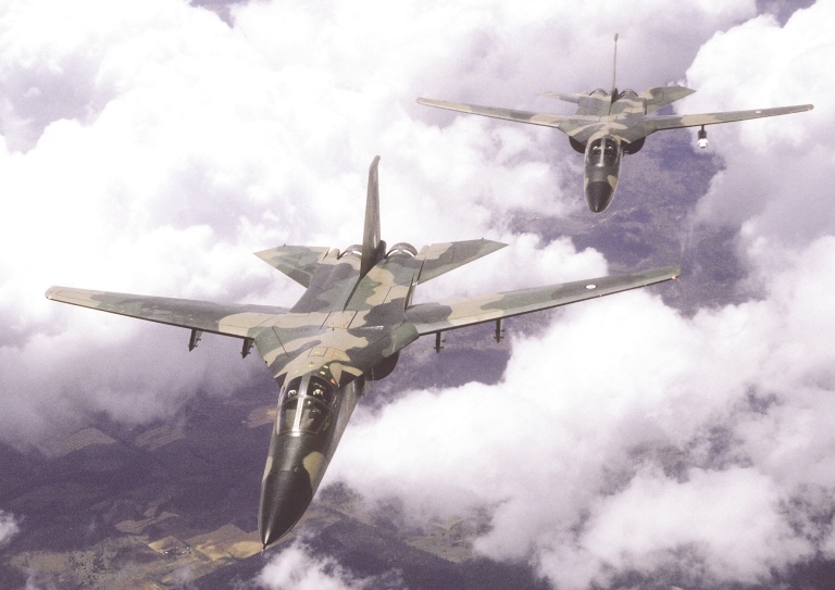 f14雄猫最帅飞行员,f-14雄猫战斗机的魅力无人能敌