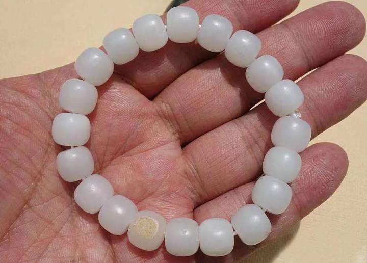 籽料伪装者视频 (俄料仿籽和田籽料的区别)