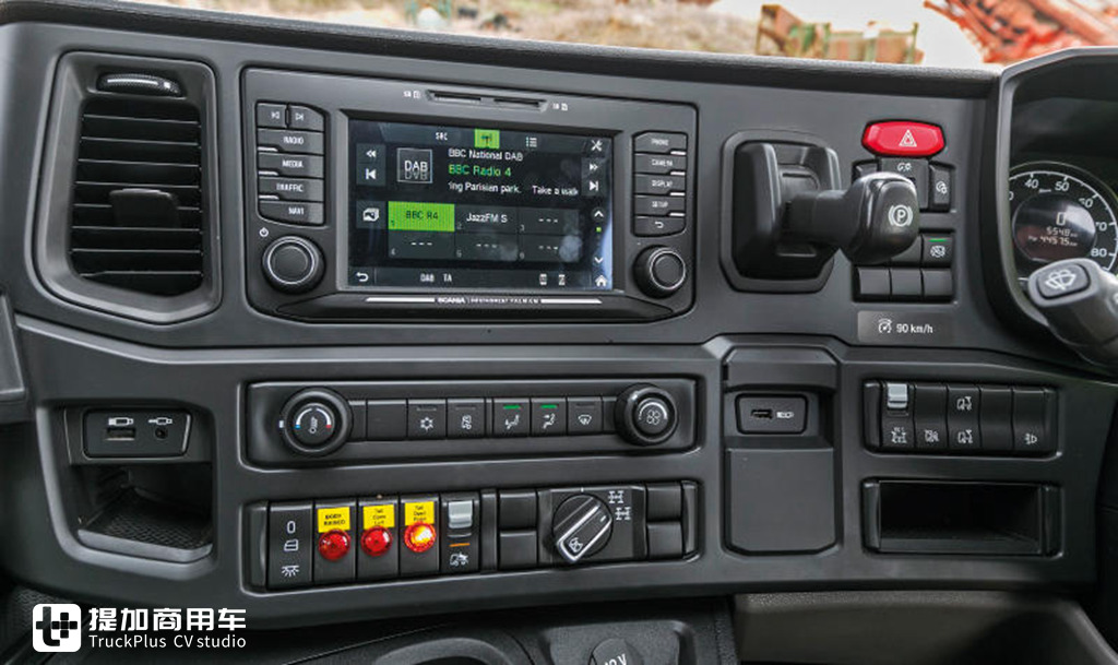 斯堪尼亚不出小车吗,斯堪尼亚自卸车全部车型