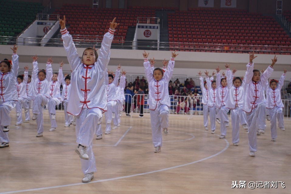 亳州二中五禽戏比赛2018级,亳州五禽戏交流赛