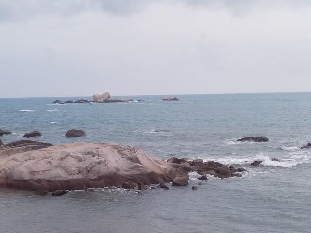 蜈支洲岛到天涯海角有多远,蜈支洲岛和天涯海角哪个好