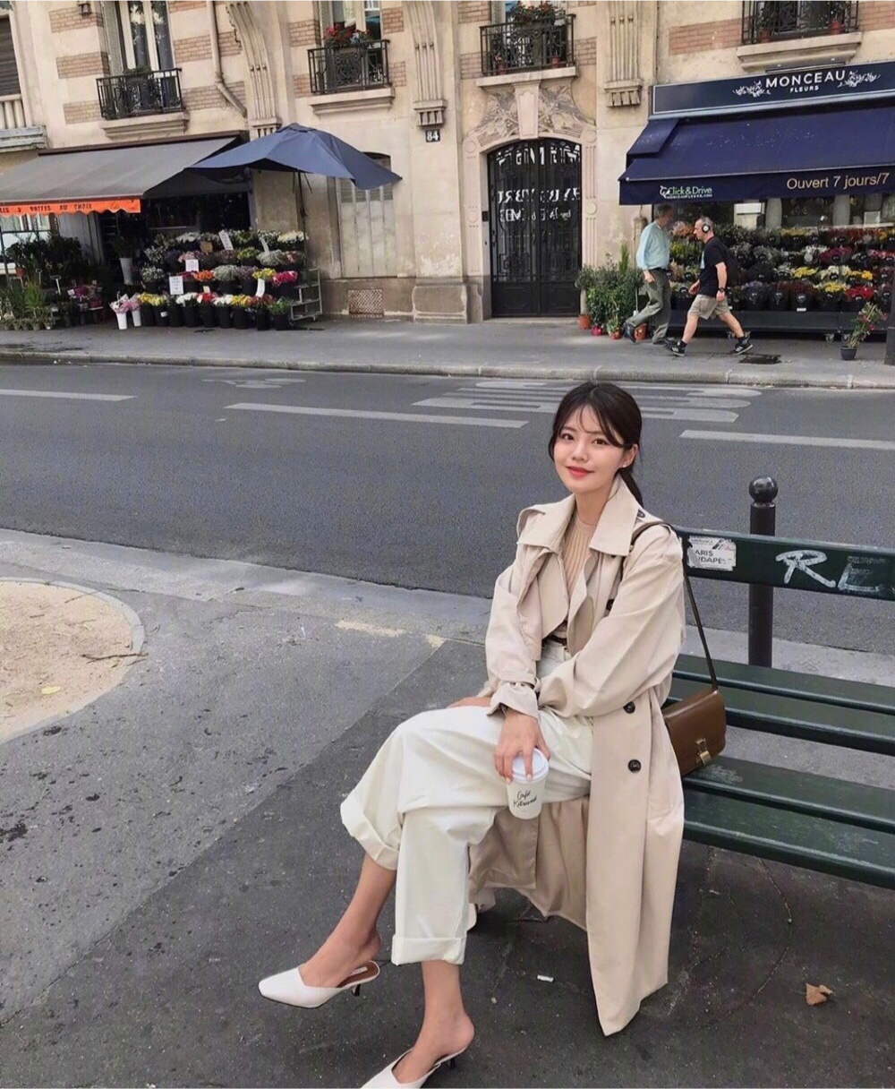 初秋穿搭小姐姐,秋天时髦小姐姐的韩系穿搭火了
