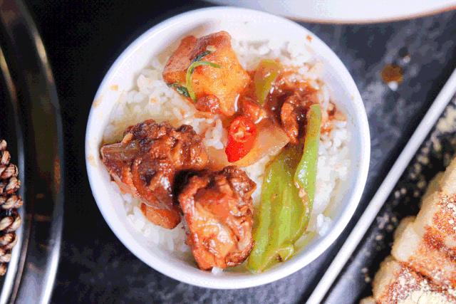 河南正宗老炒鸡,河南摇滚炒鸡做法