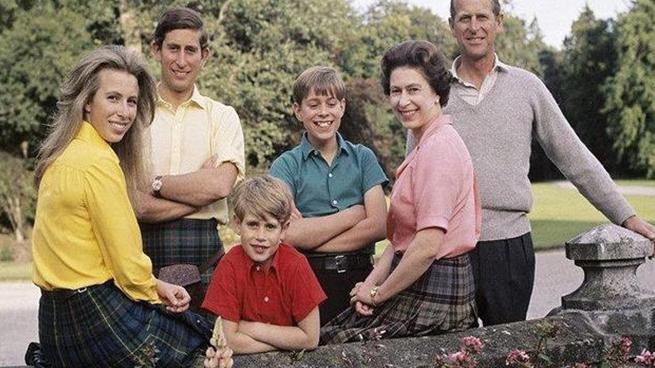 英国女王丈夫去世现场,英国女王丈夫去世后事