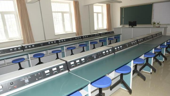 2020全景看高中|信息高级中学:双导师培养育英才