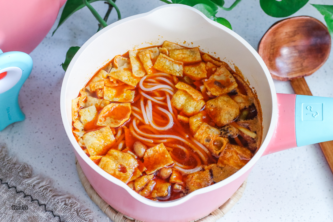 好欢螺加辣加臭螺蛳粉的正确煮法,李子柒柳州螺蛳粉的正确煮法视频