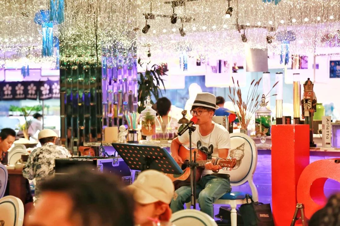 城市酒店好还是民宿好,度假酒店与城市酒店