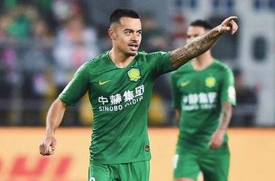 正播里皮回归首秀国足战菲律宾,国足生死战2-0力克菲律宾获两连