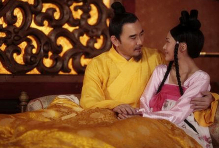 李治娶武则天以前他有几个老婆了,历史上武则天跟李治是真心相爱吗