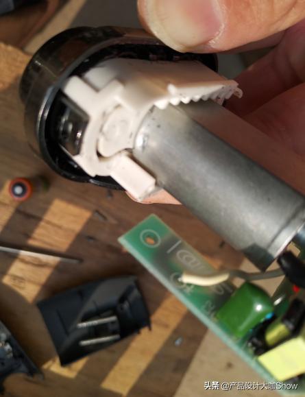 超人单头剃须刀sa86怎么拆,超人sa93剃须刀拆解