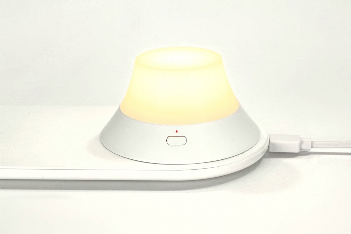 yeelight无线充电夜灯拆解,拆解cyansky手电筒