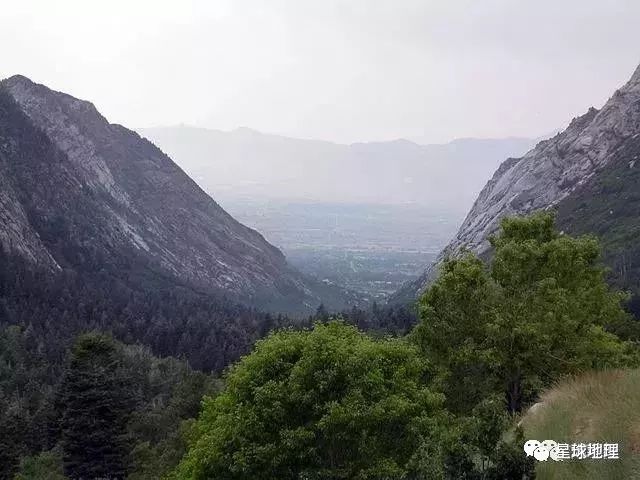 地质构造与地貌形态的关系,地质构造与喀斯特地貌