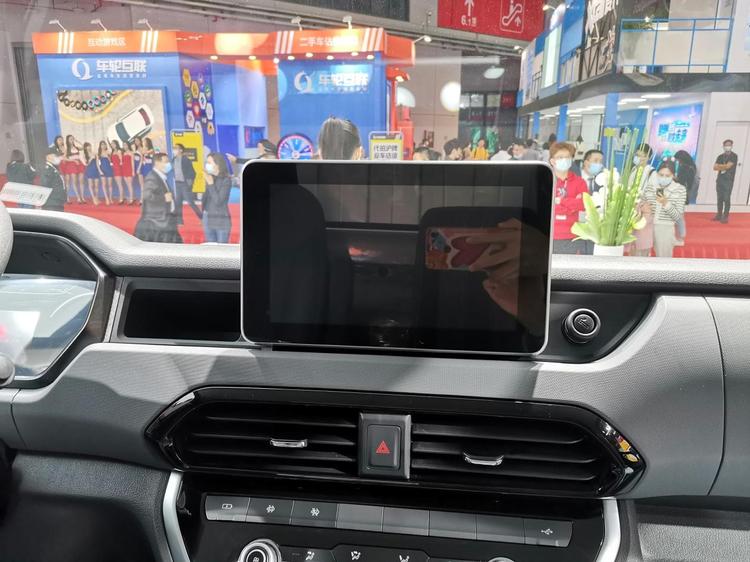 上汽跃进h300自动挡双排轻卡价格,跃进h300自动挡轻卡可靠性怎么样