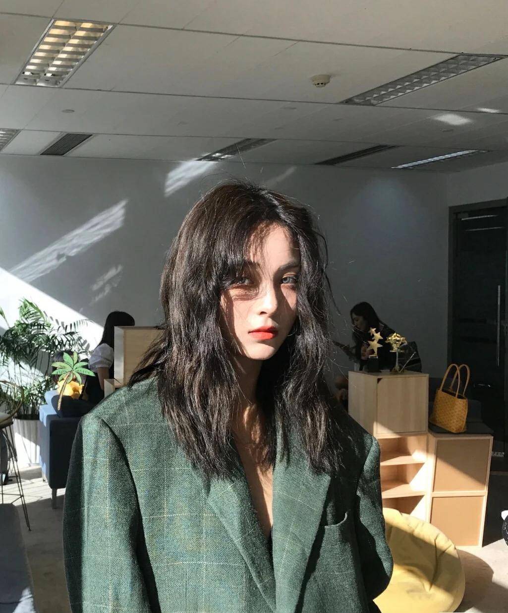 怎样根据脸型选择合适的发型,了解你的脸型选择合适的发型