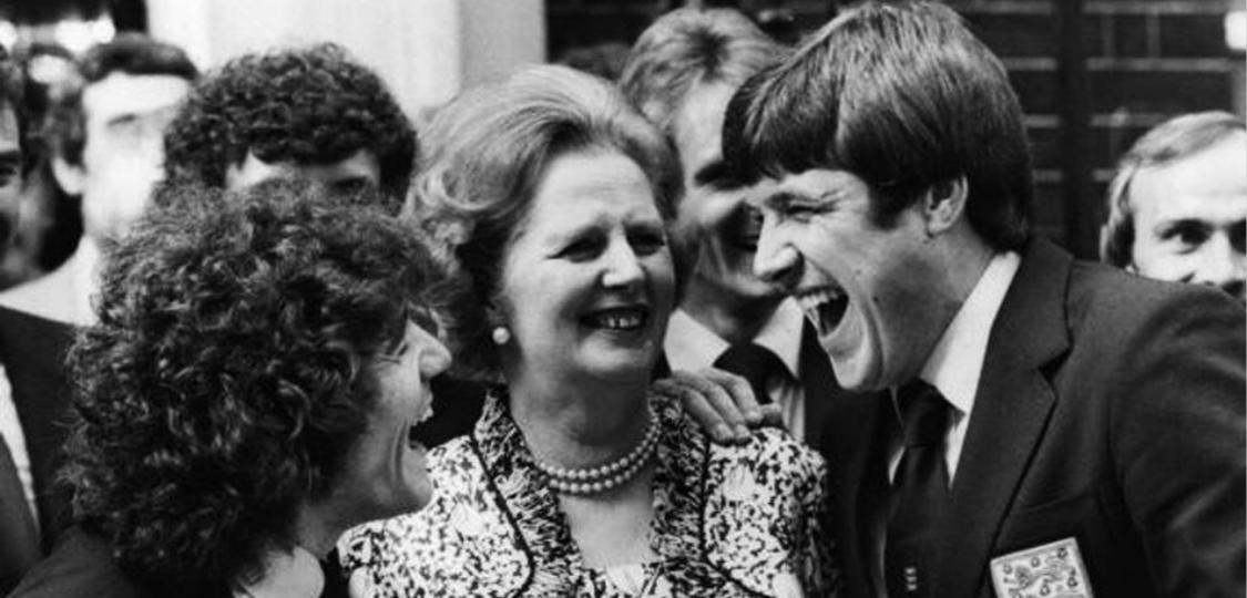 浠庤冻鐞冩祦姘撳埌榛戞殫宕涜捣,浠庢垬浜夊埌瓒崇悆