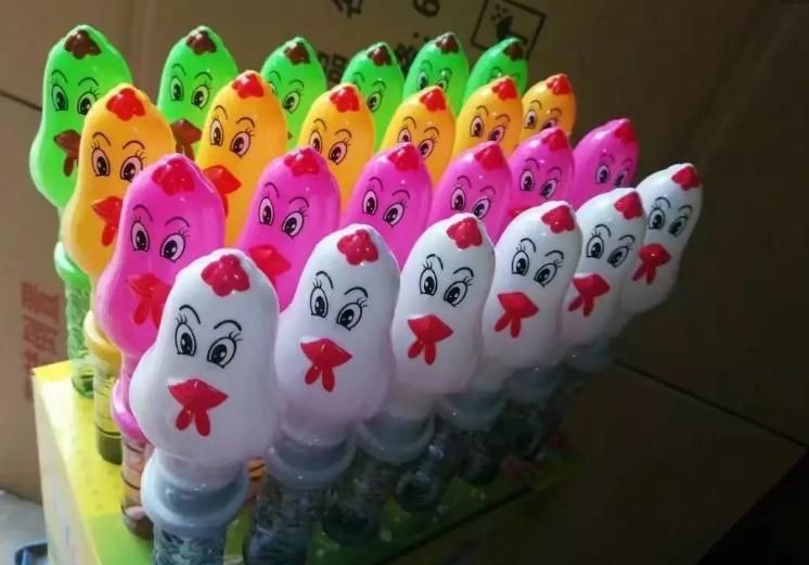 半夜娃说下面痛，宝妈一看不得了，医生：这些玩具娃玩要时刻盯着