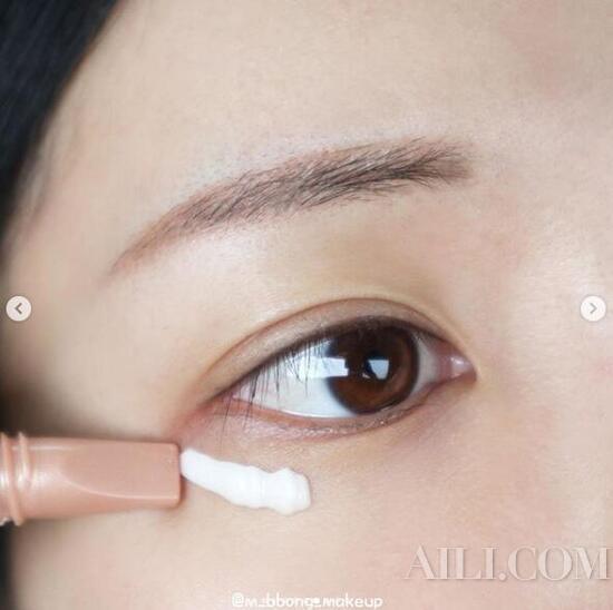 昂贵眼霜拯救不了黑眼圈的说说,去干纹最好的眼霜