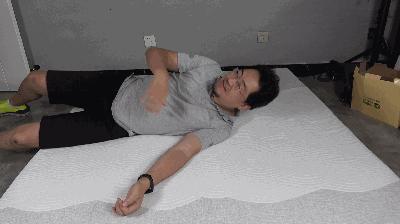 网上卖的乳胶床垫是真是假,乳胶床垫和席梦思床区别