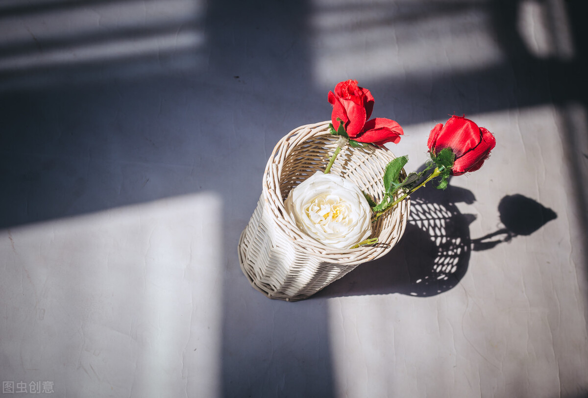 如何防止对象比自己早睡,怎样防止对象与别人联系